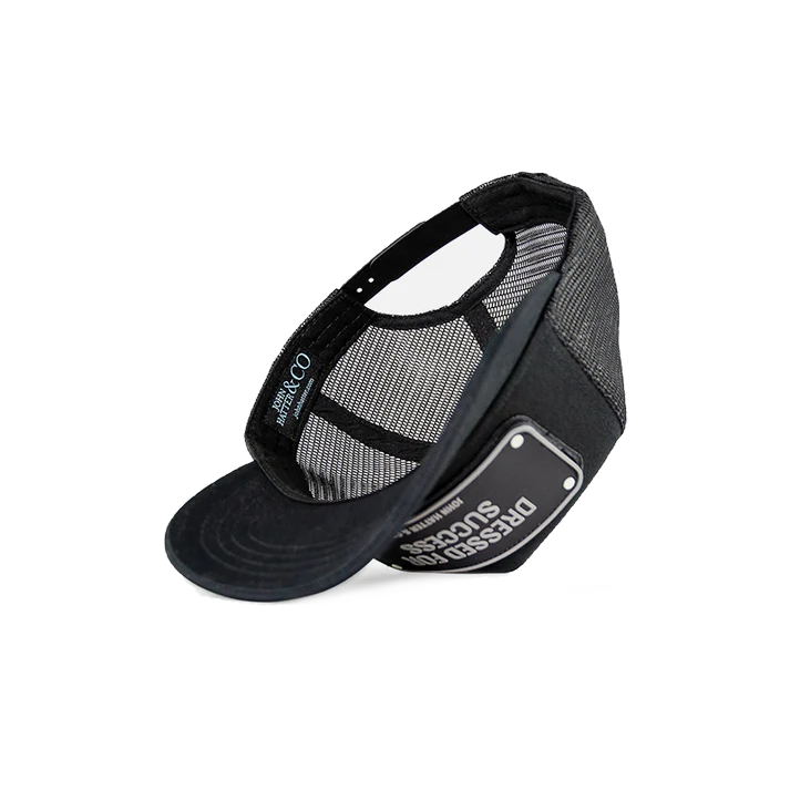 John Hatter & CO - RUBBER - DRESSED FOR SUCCESS - BLACK