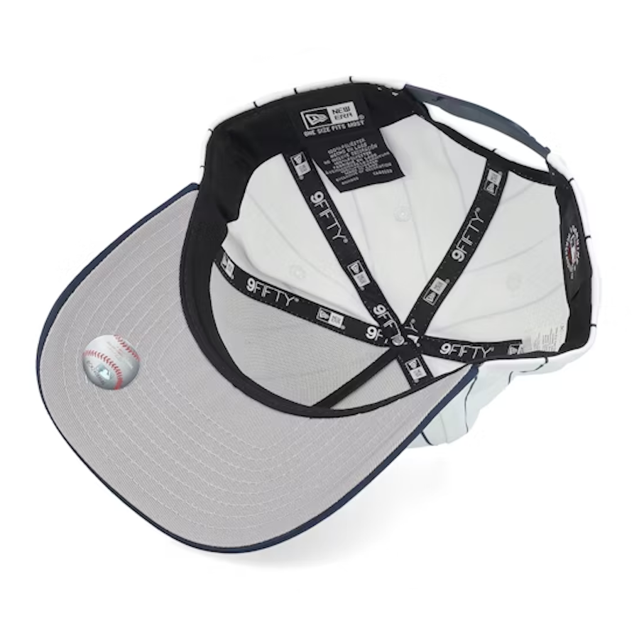 New Era Boston Red Sox 9Fifty A-Frame Satin Pinstripe White/Navy