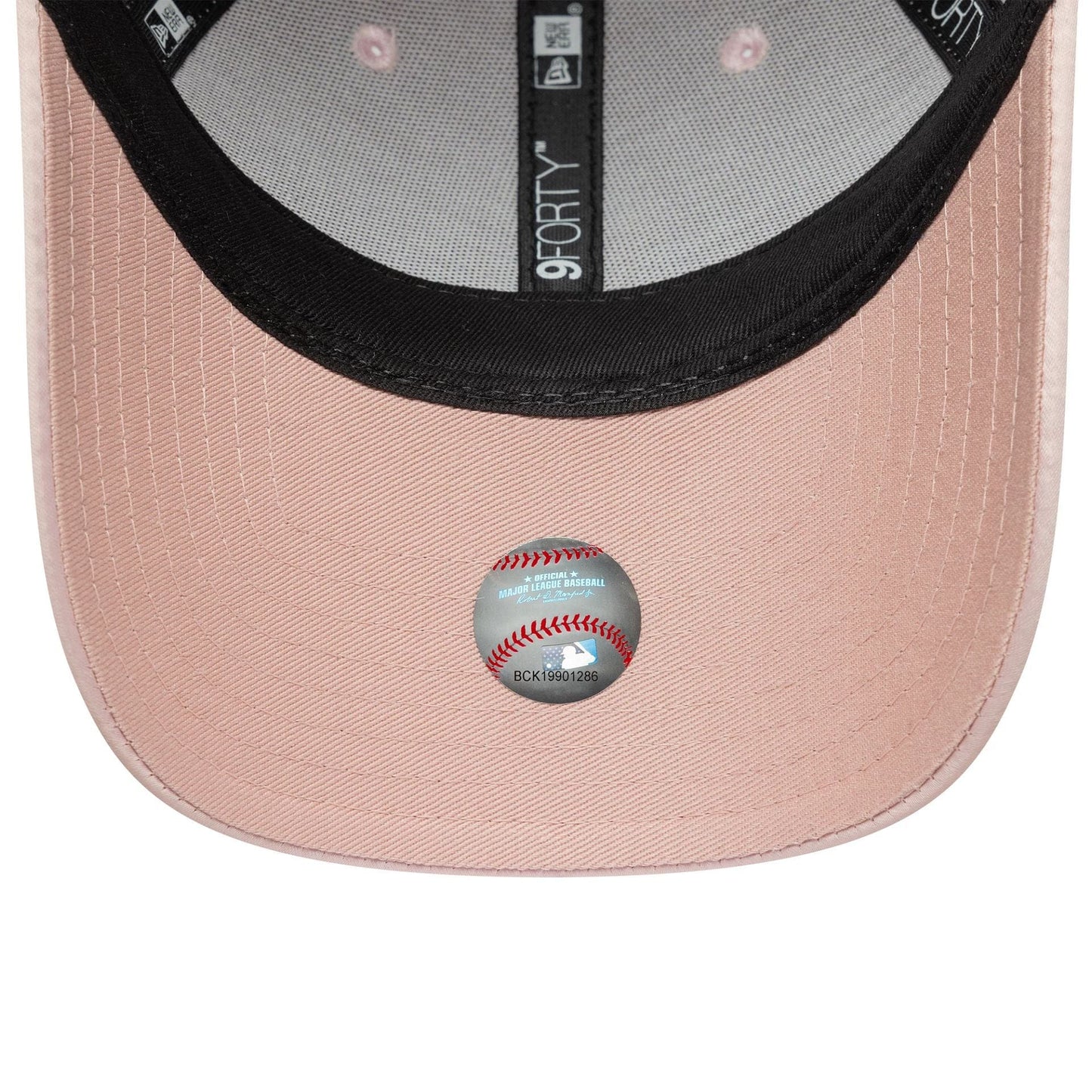 New Era NY New York Yankees Women MLB Satin Bow Back Pastel Pink 9FORTY